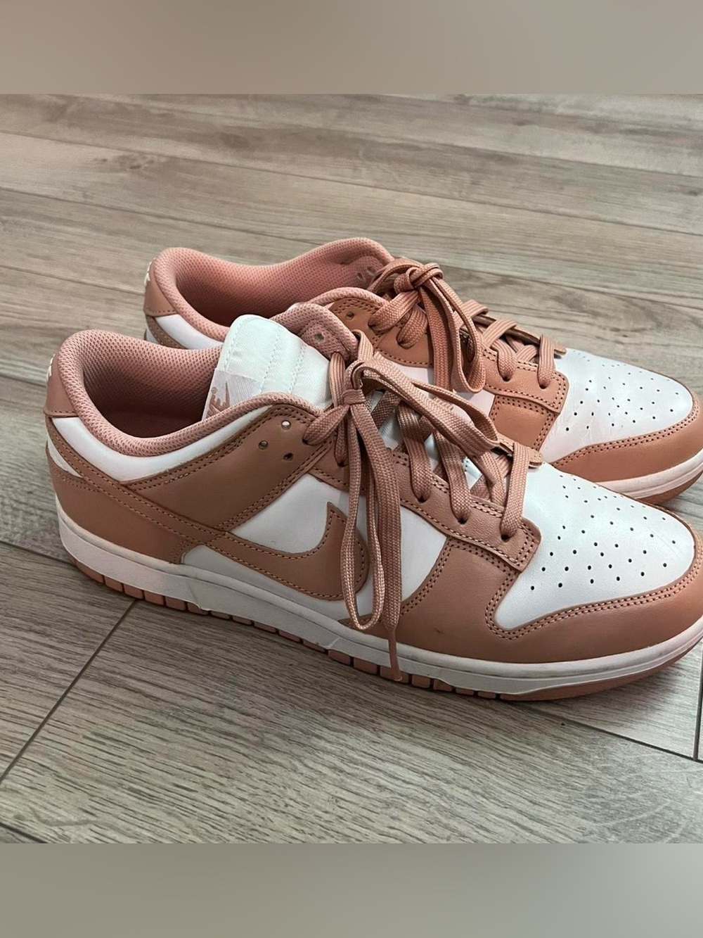 Nike Women's Low-Top Sneakers in Blush Pink and White